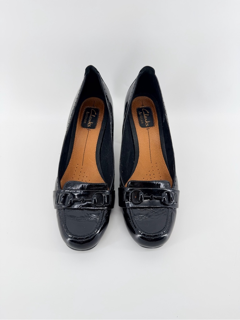 NWOT Clarks Artisan Patent Leather Horse Bit Heel Loafer Shoes Black Noir